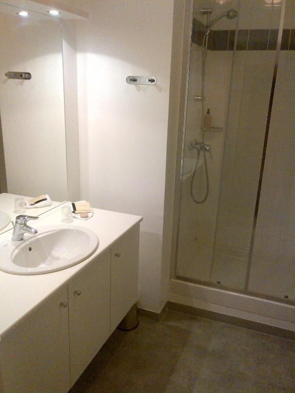 Tulip Inn Lille Grand Stade Residence Prochainement Twenty Business Flats Villeneuve-d'Ascq Ruang foto